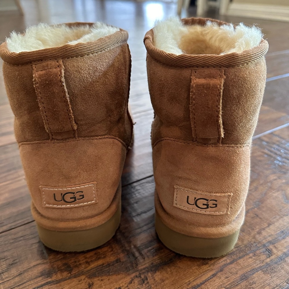 Women’s Ugg Classic Mini II boots